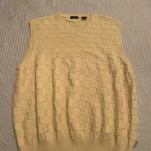 IZOD Sweater Vest Mens X-Large Yellow V Neck Pullover